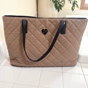 Betsey Johnson quilted tote bag